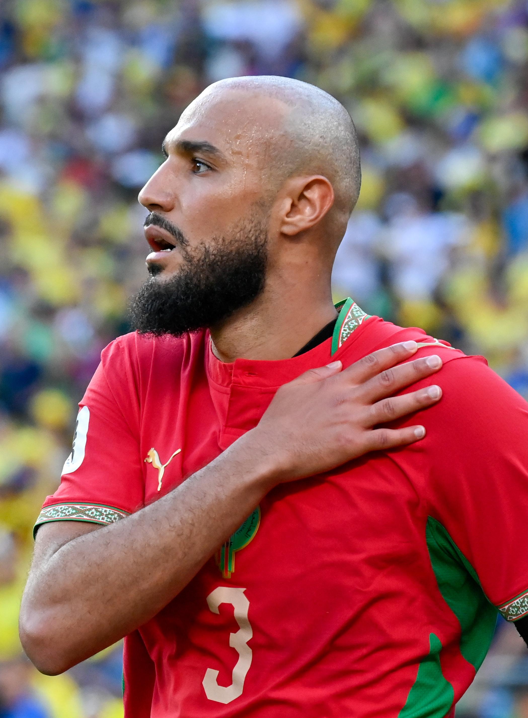 Noussair Mazraoui, Panthera Menajerlik Şirketi ile Anlaştı