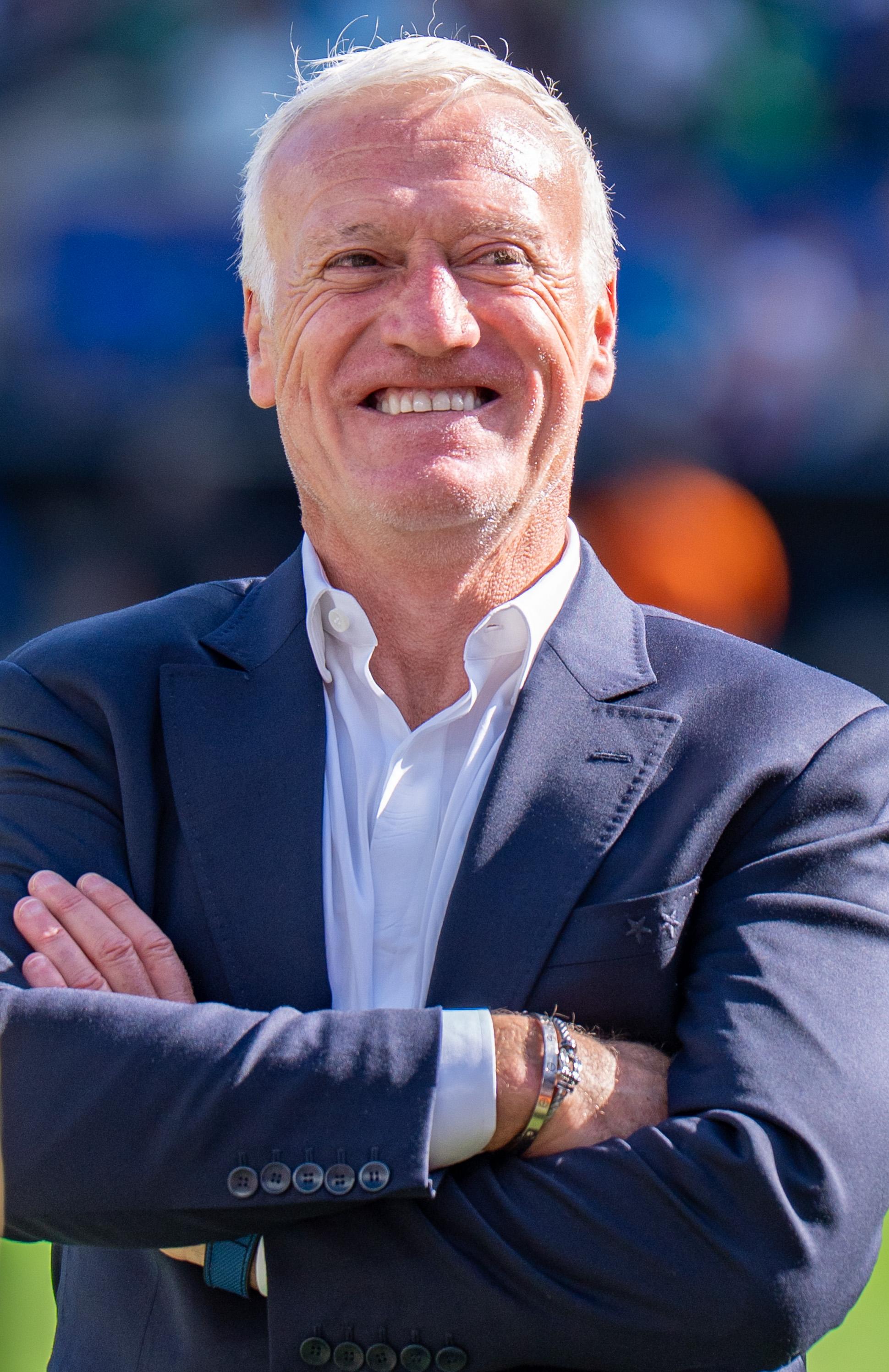 Deschamps, annesinin cenazesi için ABD'den Fransa'ya dönüyor
