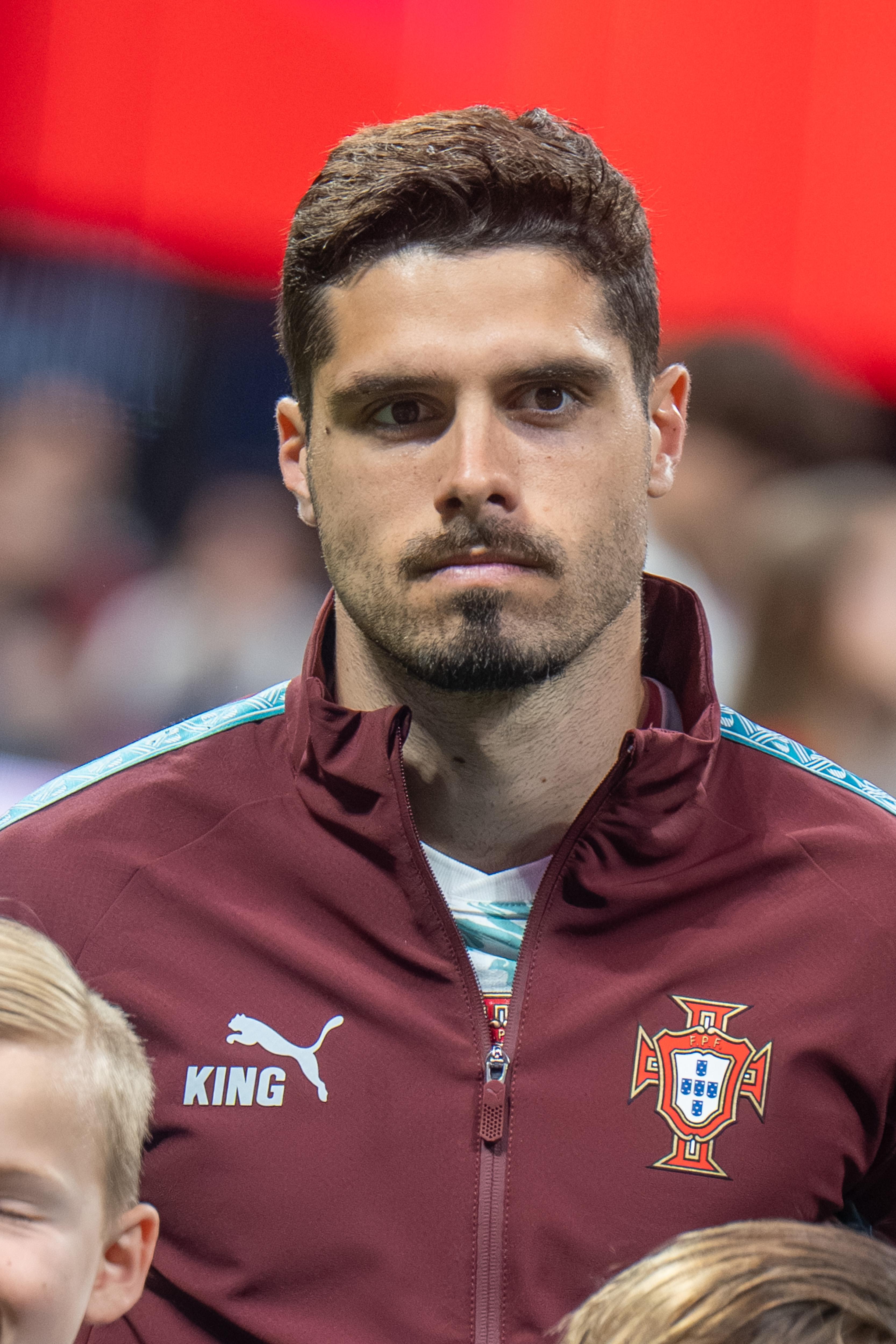 Portekiz'de Neto, Félix ve Ronaldo hücum hattında; Nuno Mendes sol bekte
