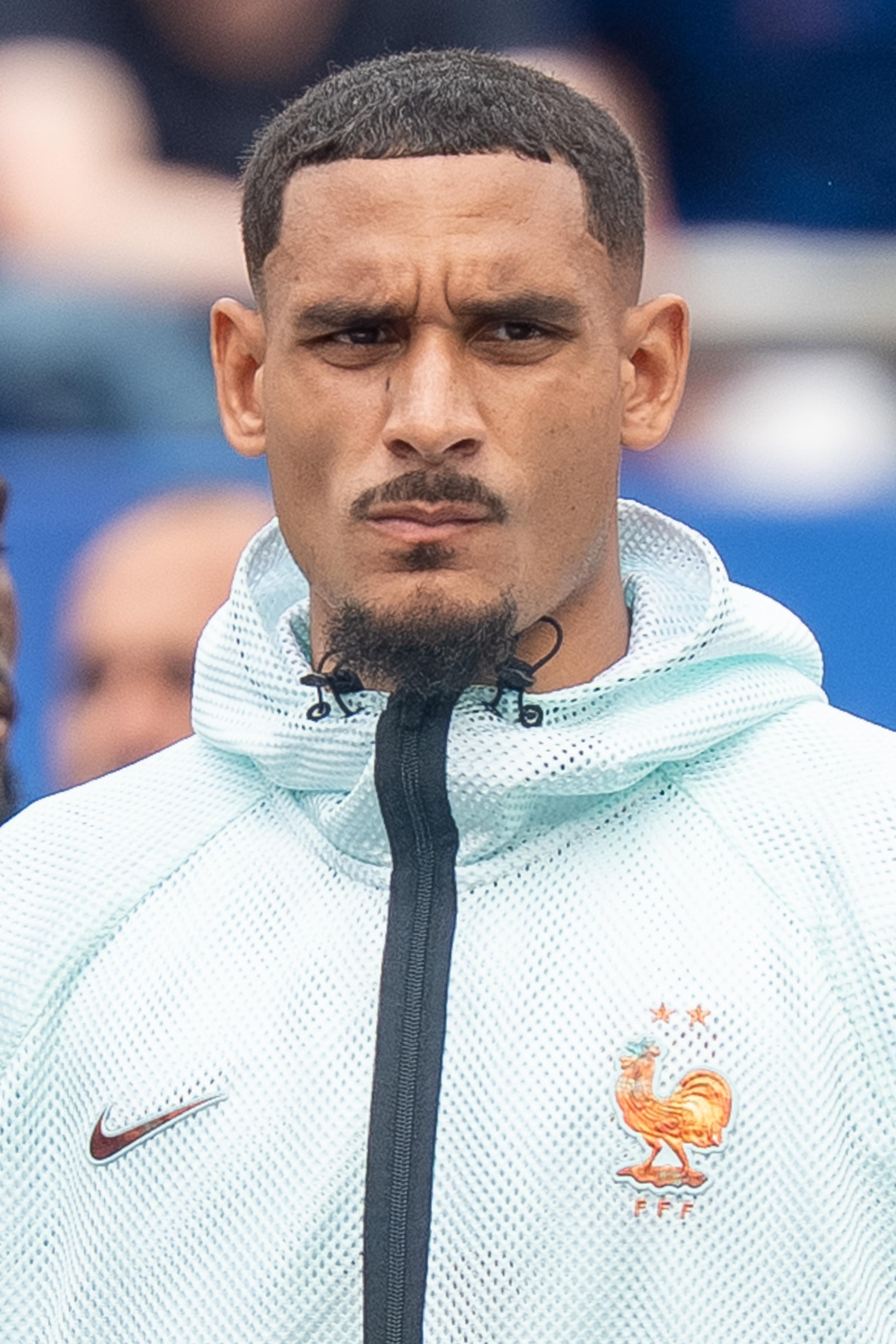 Chelsea, Maxence Lacroix Transferi İçin Görüşmelerini Sürdürüyor