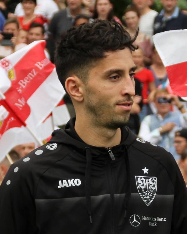 Trabzonspor, Atakan Karazor ile İlgileniyor