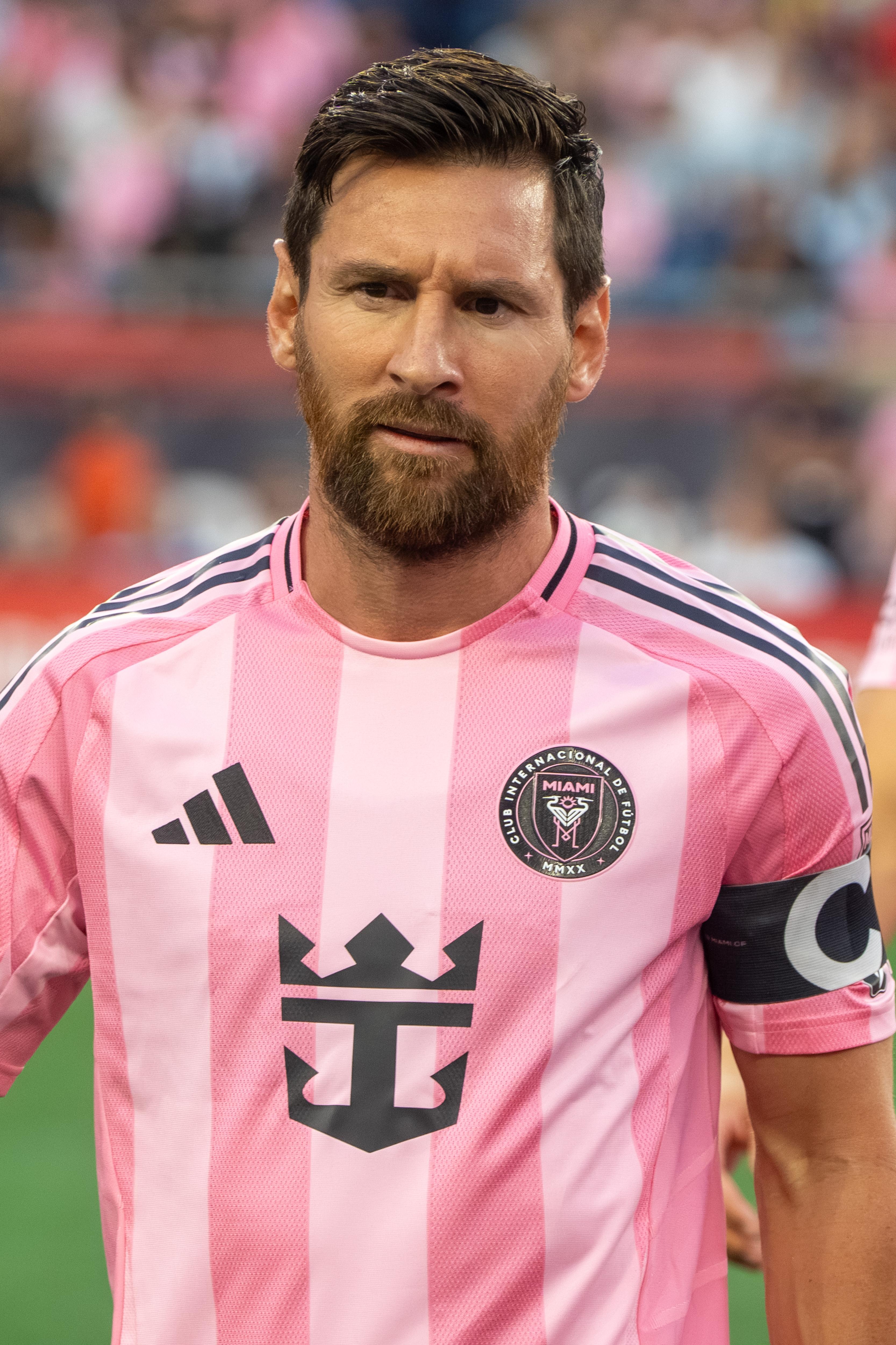 Lionel Messi'ye 20 Yıllık Kariyeri İçin Teşekkür Mesajı