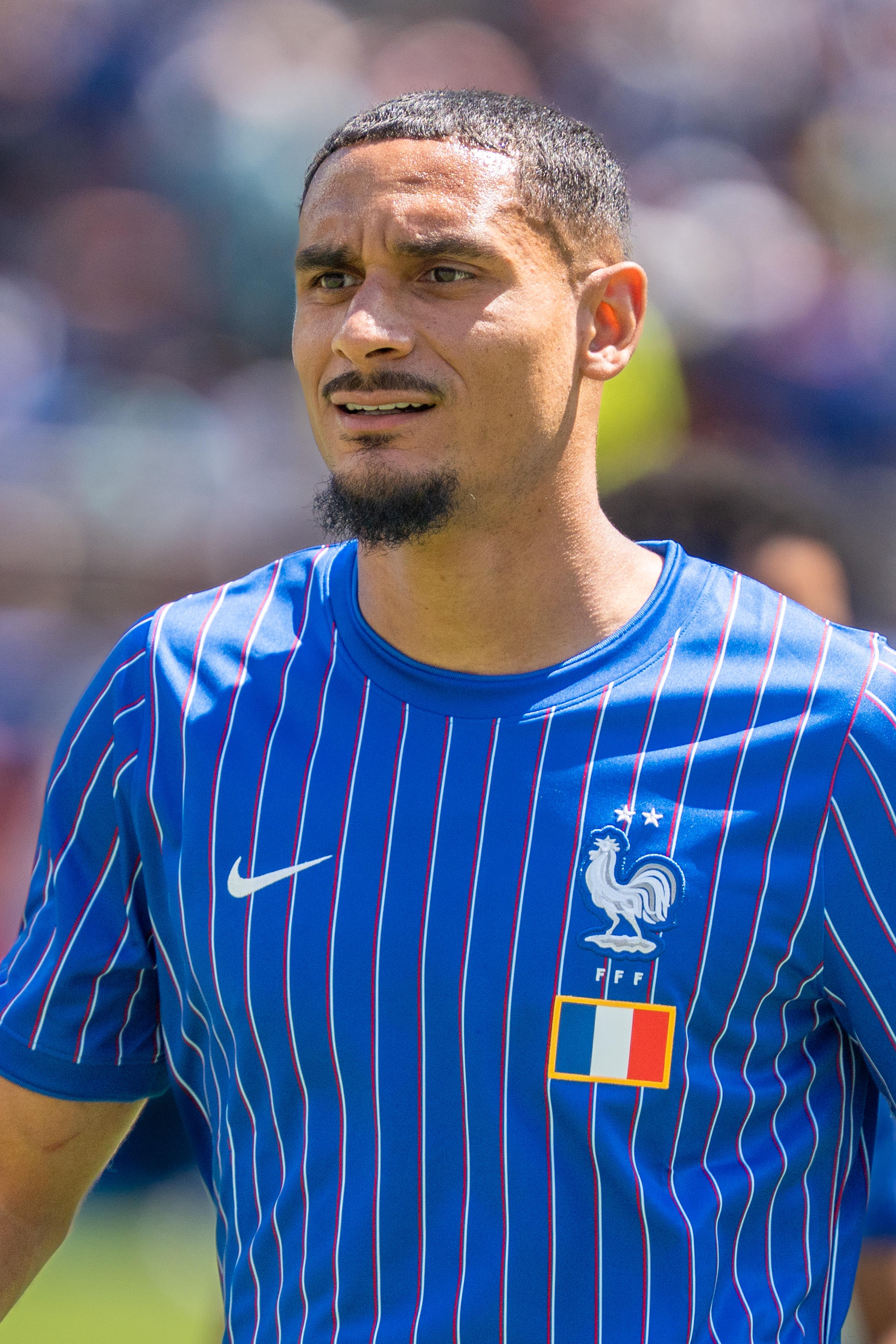Chelsea, Crystal Palace stoperi Maxence Lacroix için görüşmelere başladı