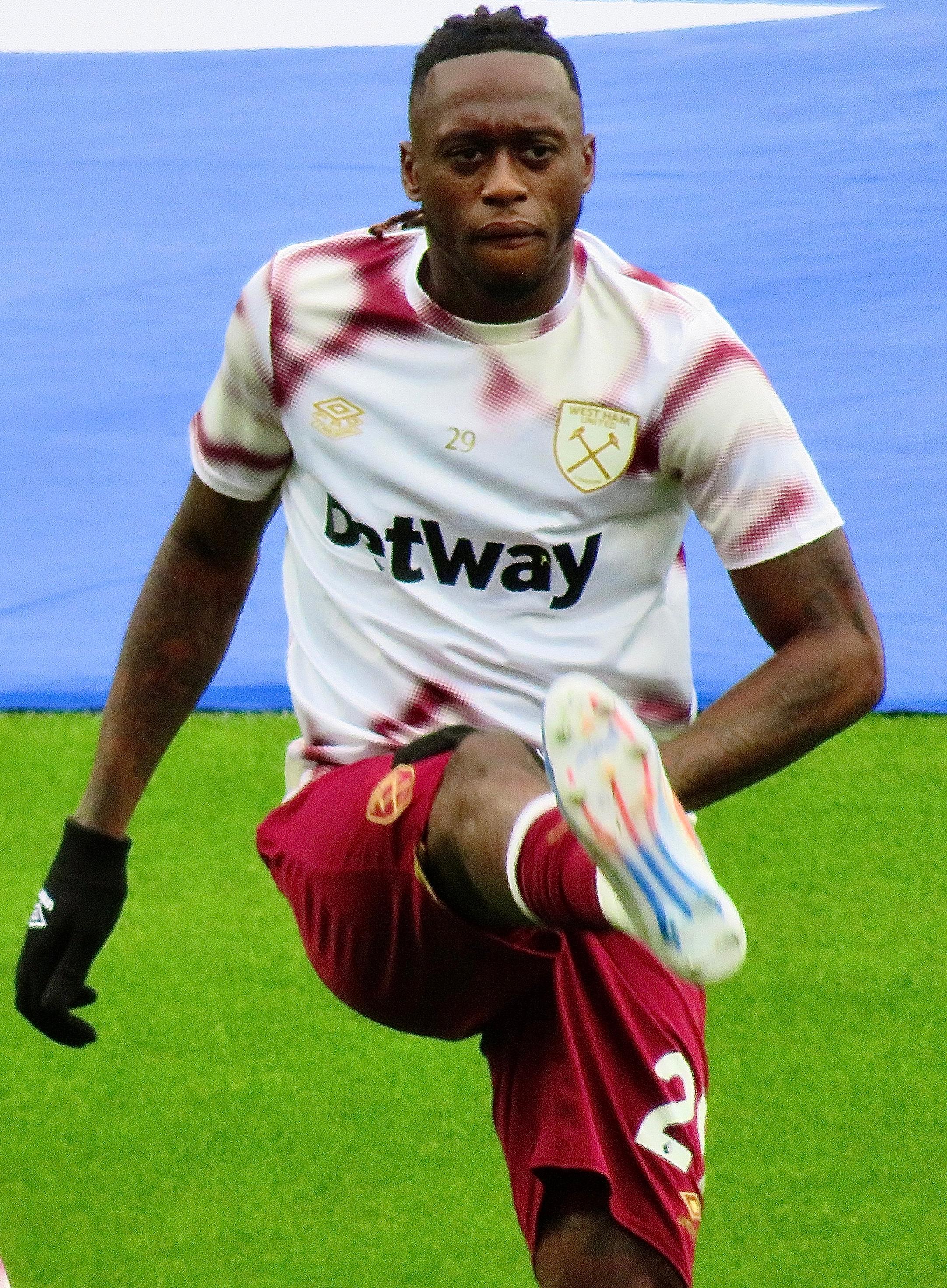 Aston Villa, Aaron Wan-Bissaka Transferi İçin Harekete Geçti